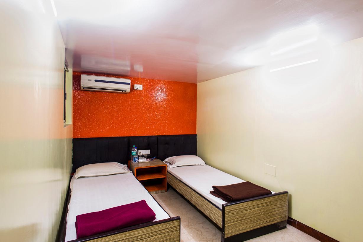 Hotel Samrat Колката Екстериор снимка